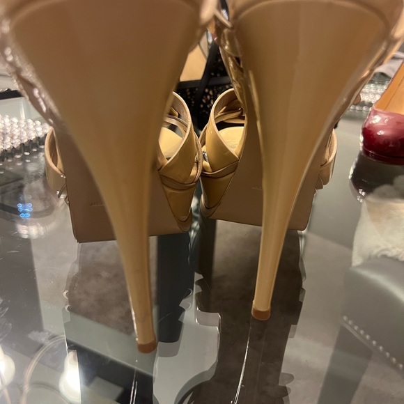 Yves Saint Laurent Tan Heels Strappy Elegance - Picture 3 of 3